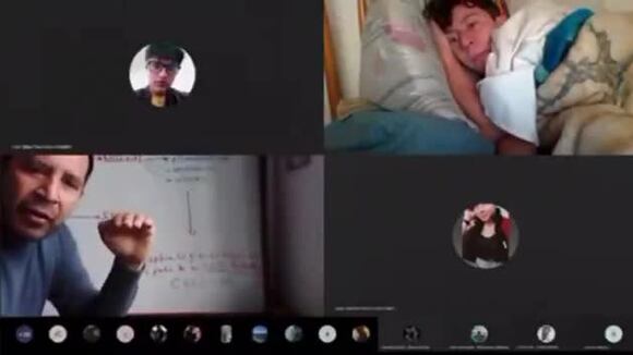 Así fue la reacción del profesor. (Video: ÉPICOS TWEETS)