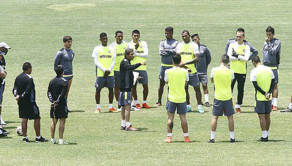 Universitario vs. Alianza Lima: Este sería el once de Roberto Chale