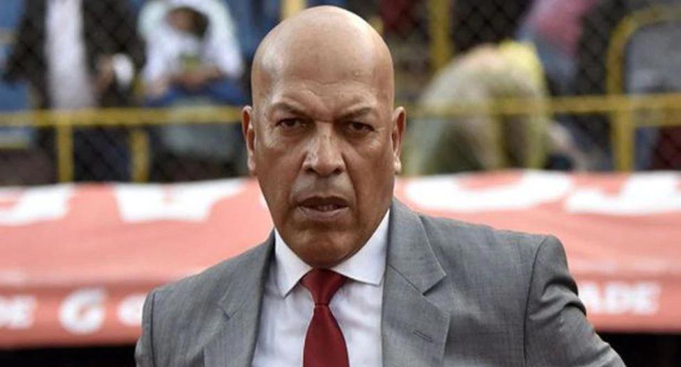 Roberto Mosquera no asegura quedarse en Binacional