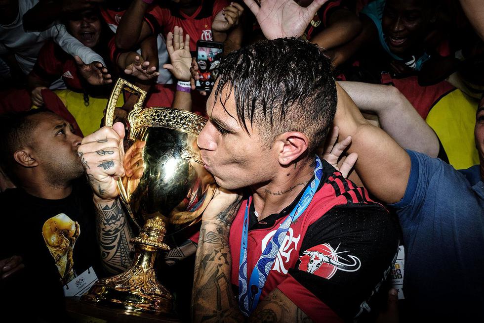 Paolo Guerrero: así celebró el Campeonato Carioca [IMÁGENES]