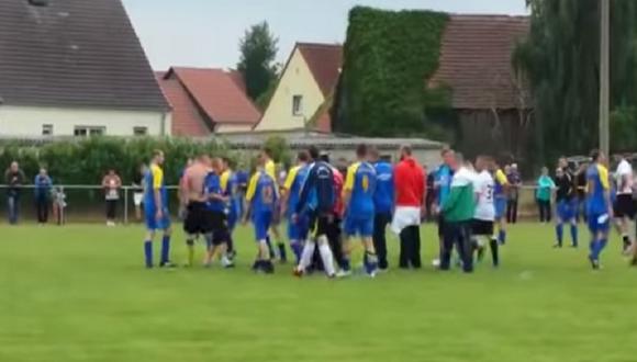 Fútbol Alemán: FC Ostelbien Dornburg sería expulsado por ser un club neonazi [VIDEO]