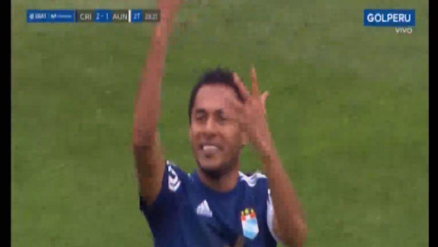 Carlos Lobatón marcó el 2-1 para Sporting Cristal ante Alianza Universidad | Foto: Captura