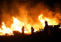 Lurín: incendio de proporciones arrasó con depósito de parihuelas | FOTOS y VIDEO