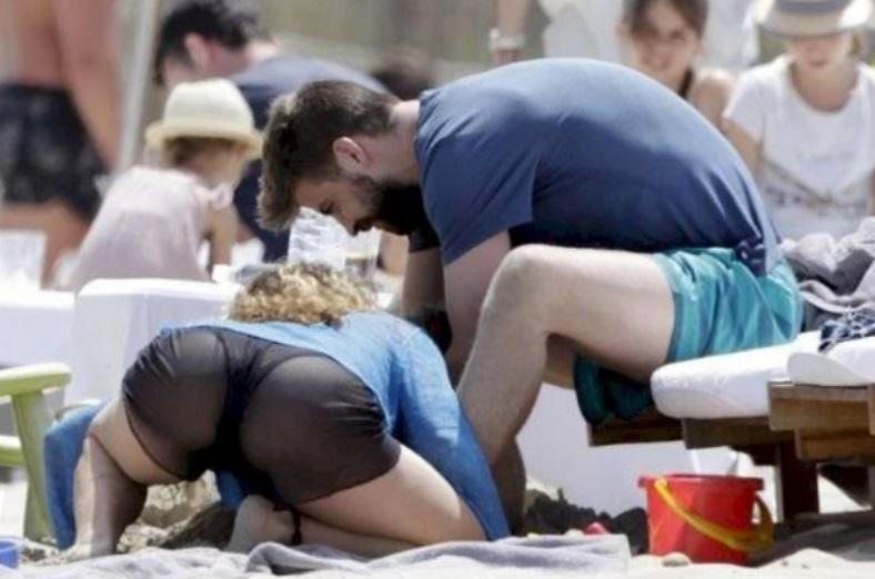 Shakira lució transparencia en la playa, se agachó y termino enseñando más de la cuenta | FOTO 