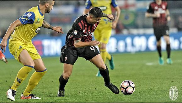 Gianluca Lapadula fue titular en victoria del Milan sobre Chievo