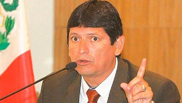 Agustín Lozano no renunciará a la FPF pese a investigación de la Conmebol