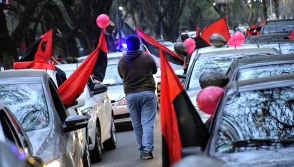 Hinchas tomaron las calles de Rosario pidiendo regreso de Lionel Messi (Fotos - Conclusión)