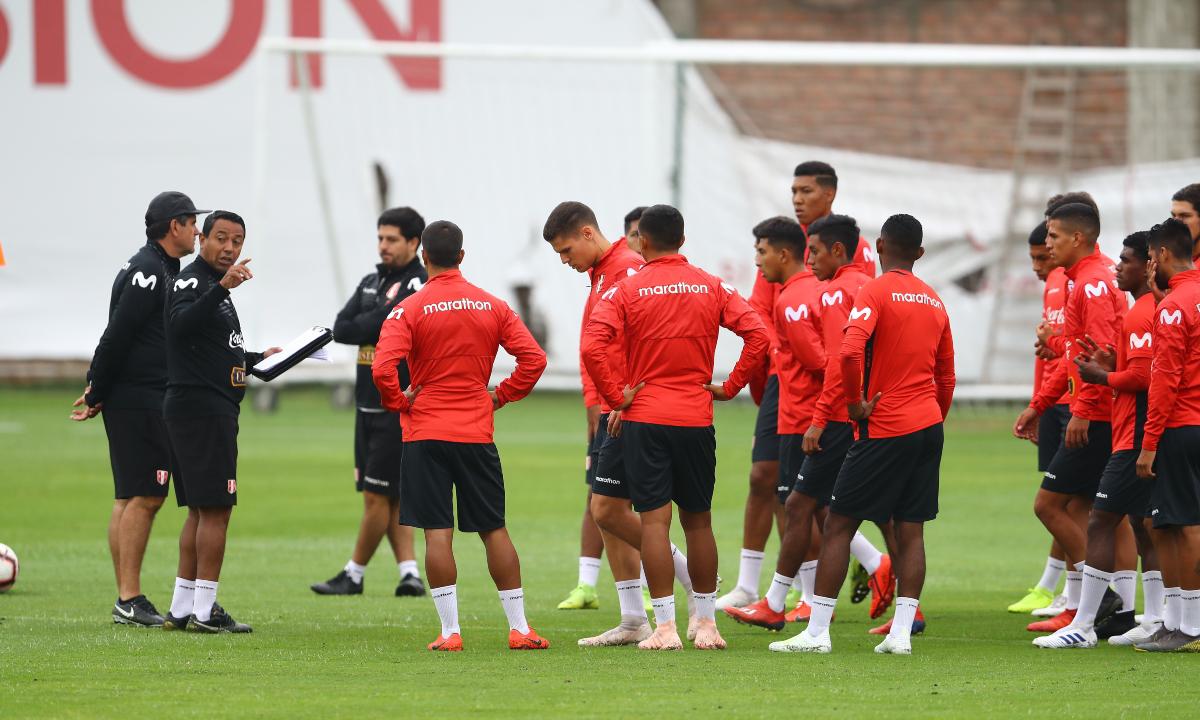 La selección peruana tendrá dos compromisos amistosos, quizá los últimos de preparación, contra Ecuador los días 18 y 21 de diciembre.