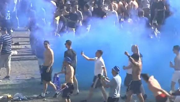 Champions League: Hooligans del Leicester se enfrentan a la policía