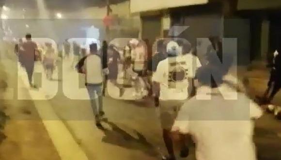 Barristas de Universitario y Alianza se enfrentan y dejan 2 muertos [VIDEO]