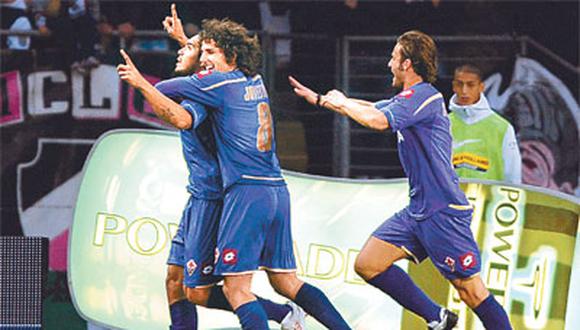 El "Loco" Vargas sigue sorprendiendo, es considerado el jugador de más alto rendimiento de la Fiorentina