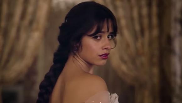 Camila Cabello demuestra que no quiere ser la típica princesa de cuento en el tráiler de “Cinderella”. (Foto: Captura)