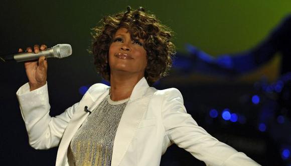 Naomi Ackie será Whitney Houston en el “biopic” de la cantante. (Foto: AFP).