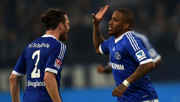 Jefferson Farfán volvió a ser titular en empate del Schalke 04