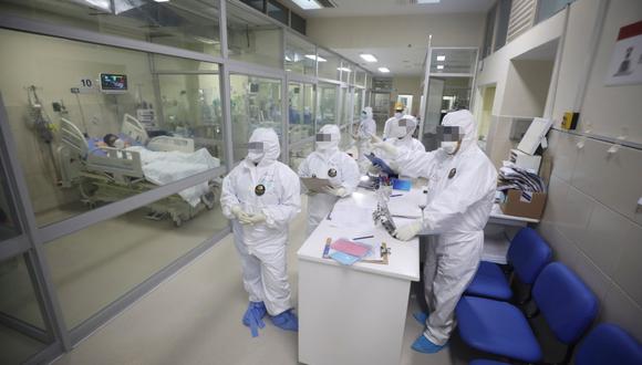 El ministro de Salud, Hernando Cevallos, señaló que a la fecha la pandemia del COVID-19 se ha convertido en realidad en una sindemia. (Foto: Essalud)