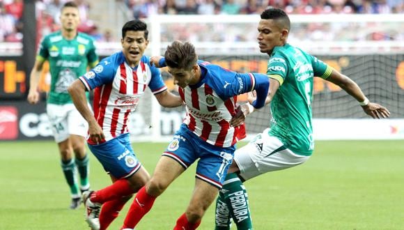 León y Chivas quieren debutar con triunfo en el Guard1anes 2020. (Foto: AFP)