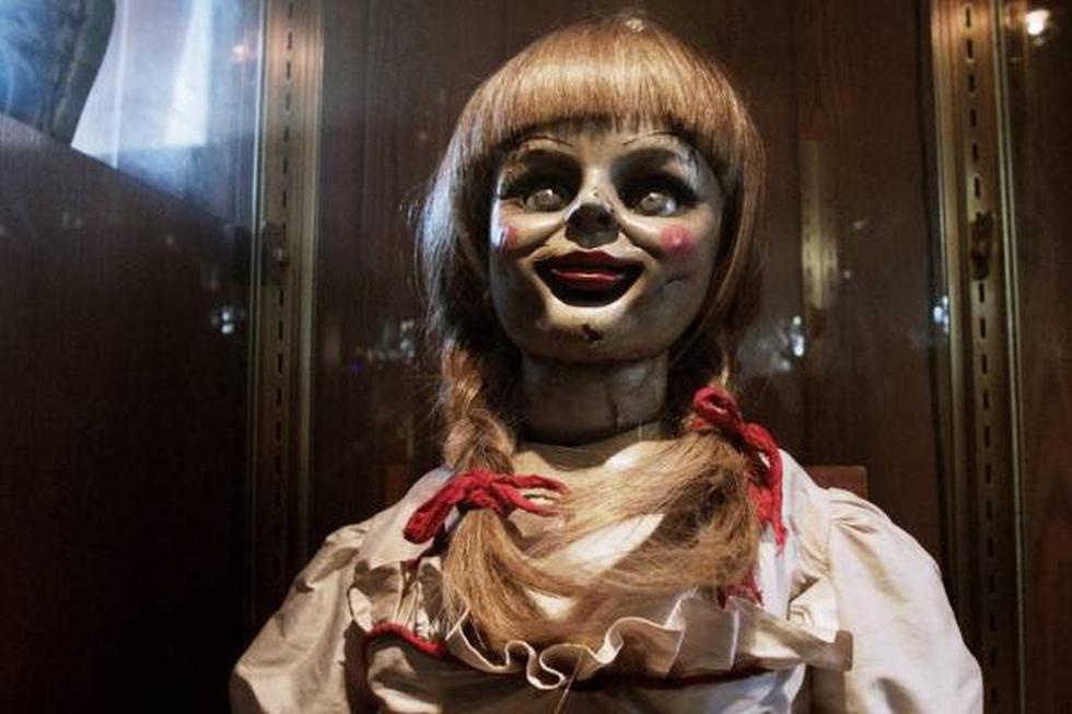 Annabelle: muñeca que inspiró película sufrió misteriosa “desaparición” de su vitrina