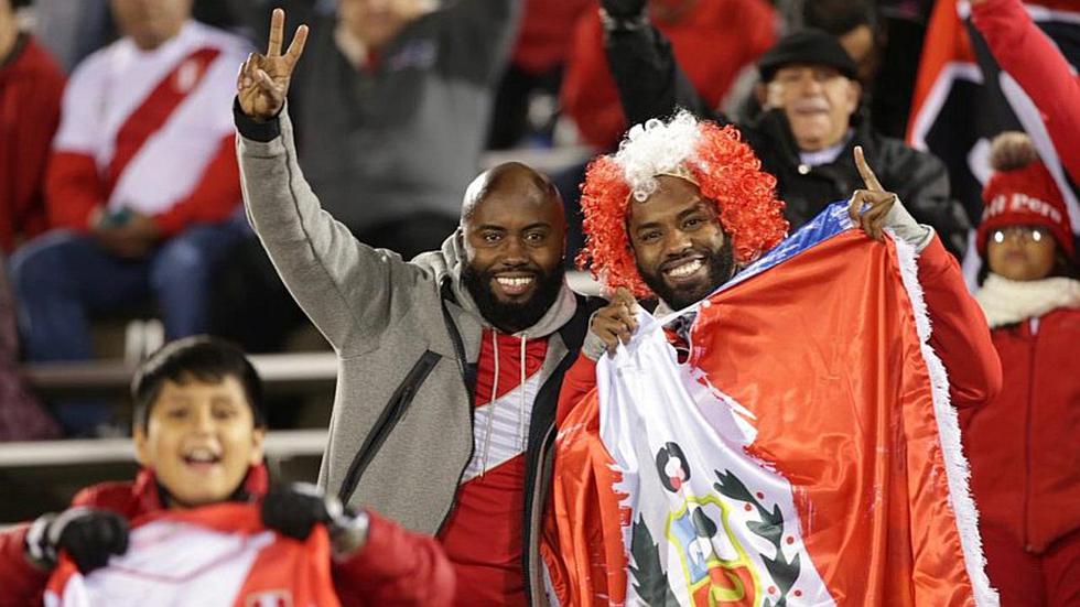 Hinchas peruanos se robaron el show en el Perú vs. Estados Unidos [FOTOS]