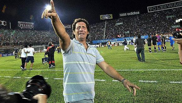 Troglio fue sorprendido por el Día del Padre por su mejor hincha [FOTO]