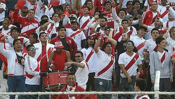 Selección peruana: hinchas crean la bandera más grande de la historia