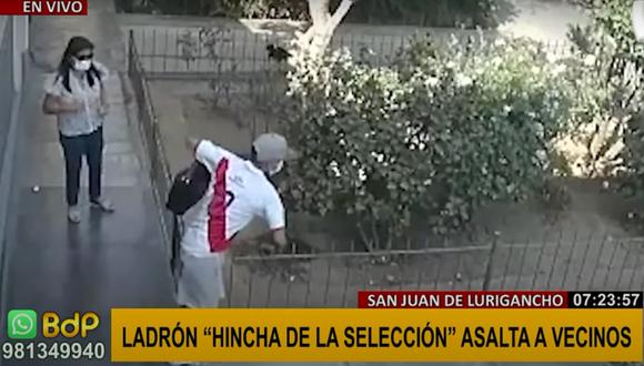 Ladrón con polo de la “Bicolor” asalta a vecinos en SJL. Foto: Buenos Días Perú