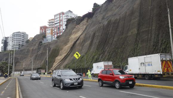 Carril de la Costa Verde volvió a abrirse tras derrumbe a la altura de Barranco. (Foto: Diana Marcelo/ @photo.gec)