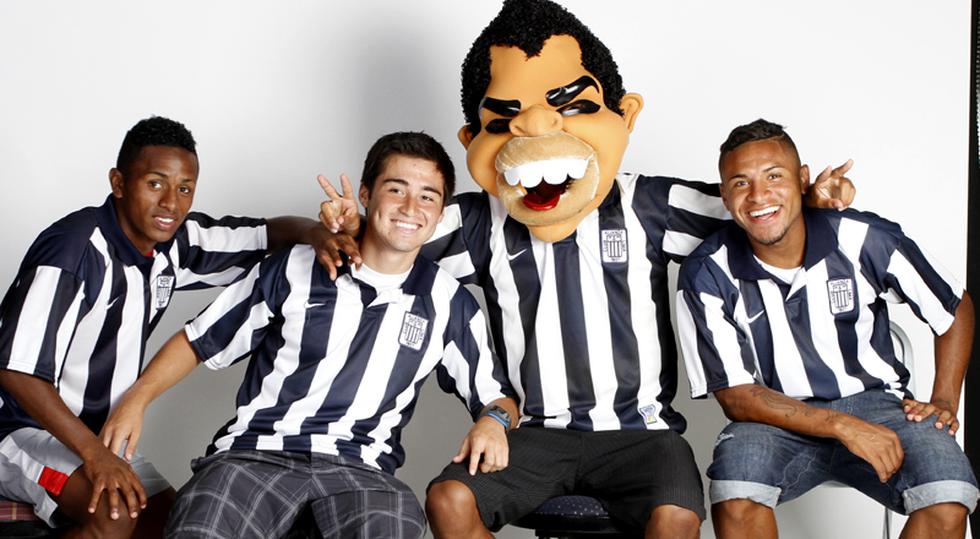 Jugadores de Alianza y Universitario celebraron los 19 años de EL BOCÓN [VIDEO]