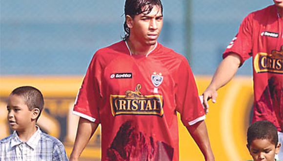 Juan Carlos Mariño regresa al fútbol peruano y se pondría nuevamente la camiseta de Cienciano