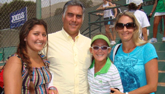 Hija de 'Pancho' Boza sigue firme en el VI Torneo Internacional Regatas Tenis